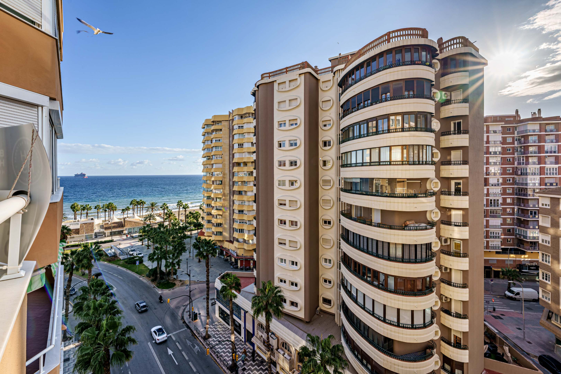 Exclusive second-line beach flat with sea views in La Malagueta in La Caleta