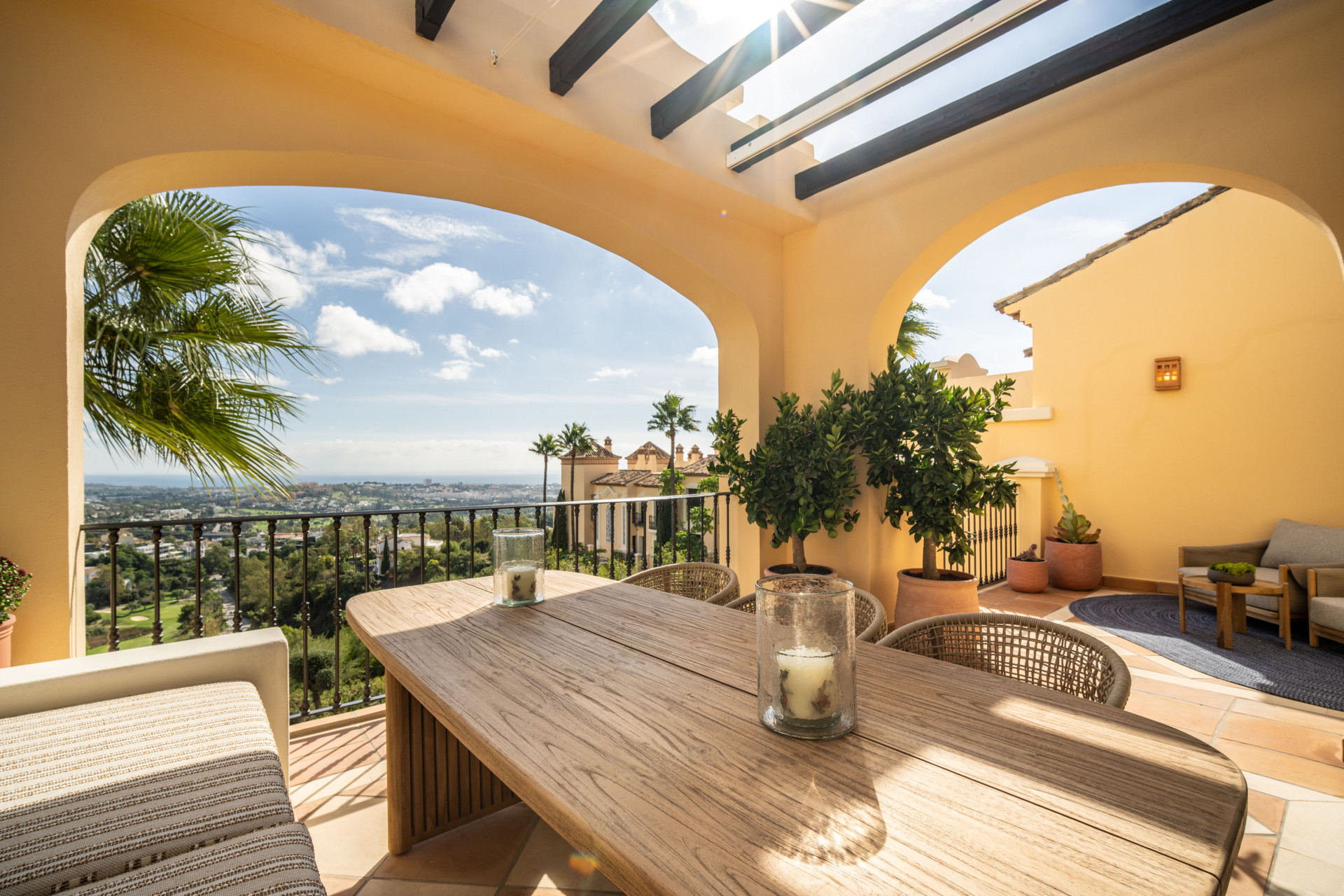 Penthouse met adembenemend panoramisch uitzicht in La Quinta in Benahavis