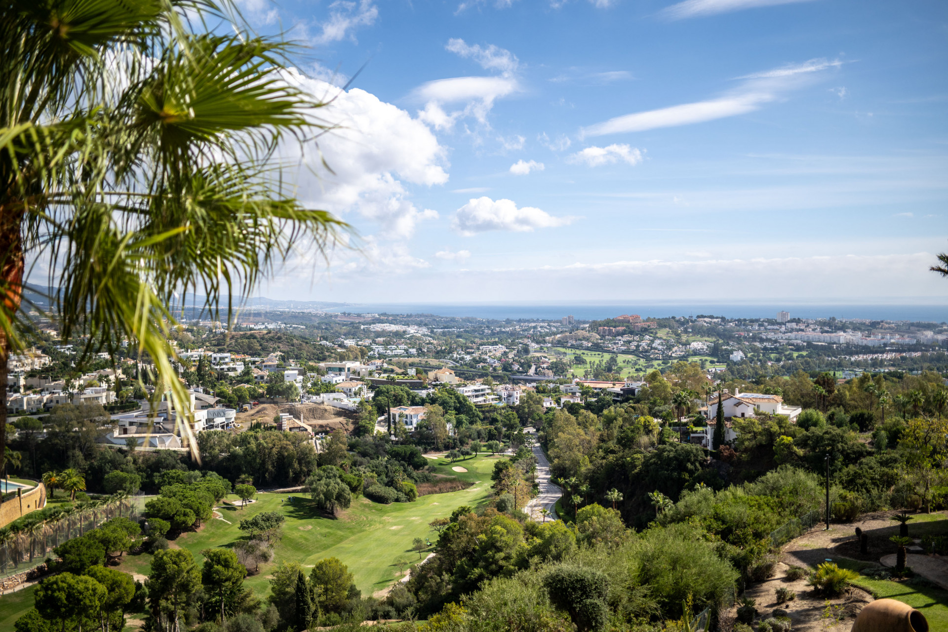 Penthouse met adembenemend panoramisch uitzicht in La Quinta in Benahavis