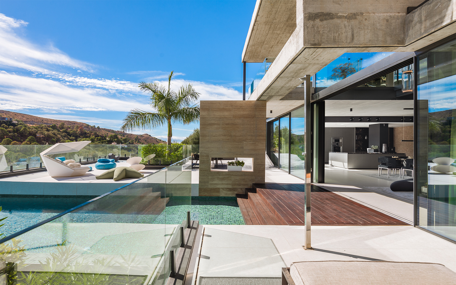 Frontline golf new modern villa in luxury Marbella Club Golf Resort in Benahavis