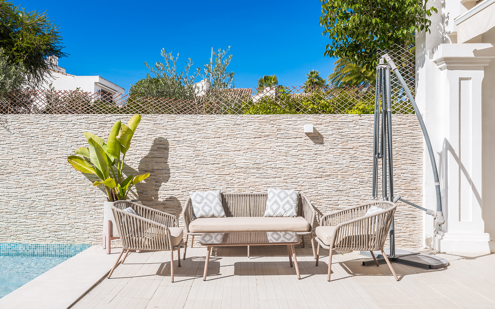 Gerenoveerde woning met privézwembad op loopafstand van het strand in San Pedro de Alcantara