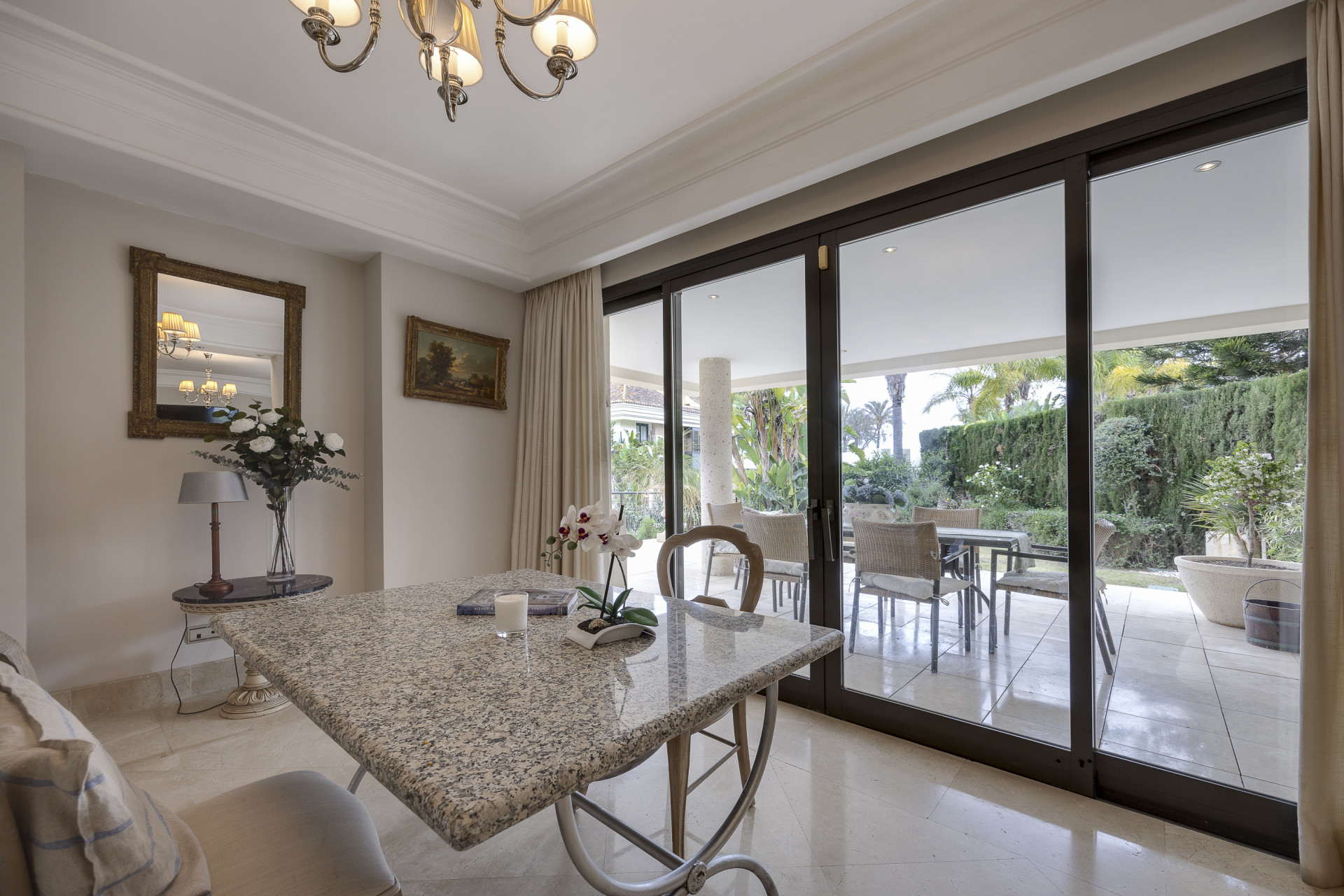 Beachside apartment 3 bedroom south west facing in Los Monteros. in Marbella