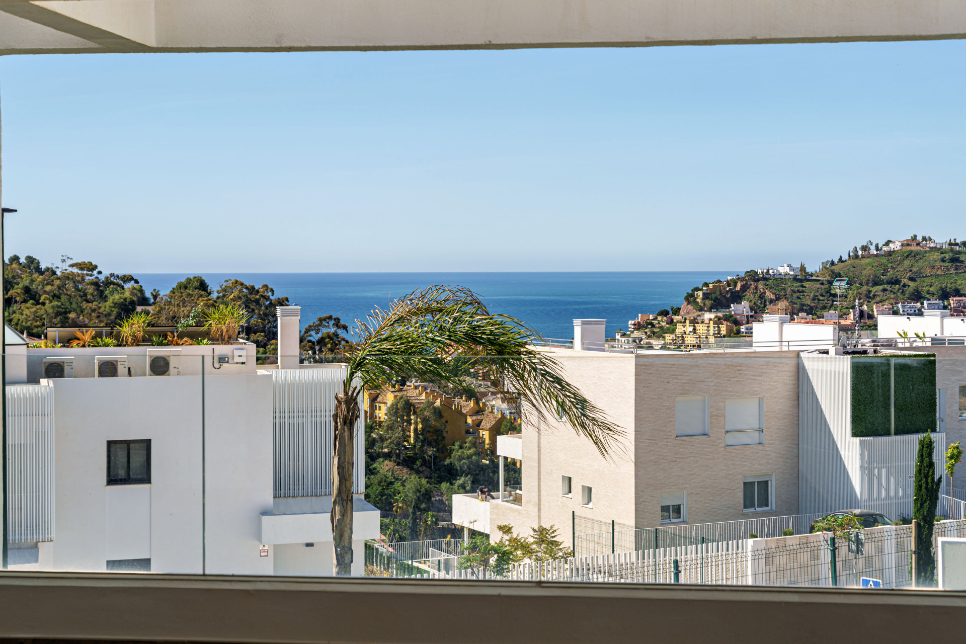 Spectaculaire flat met uitzicht op zee in Colinas del Limonar in Malaga