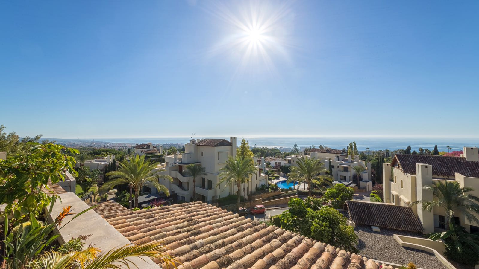 Spectacular duplex penthouse with impressive sea views in Imara Golden Mile in Marbella Golden Mile