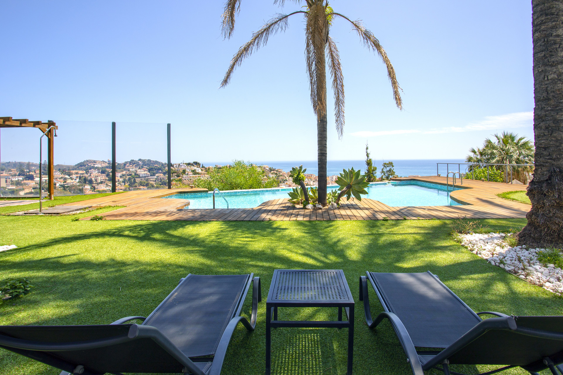 Luxury villa with panoramic sea views in Pinares de San Anton in Malaga