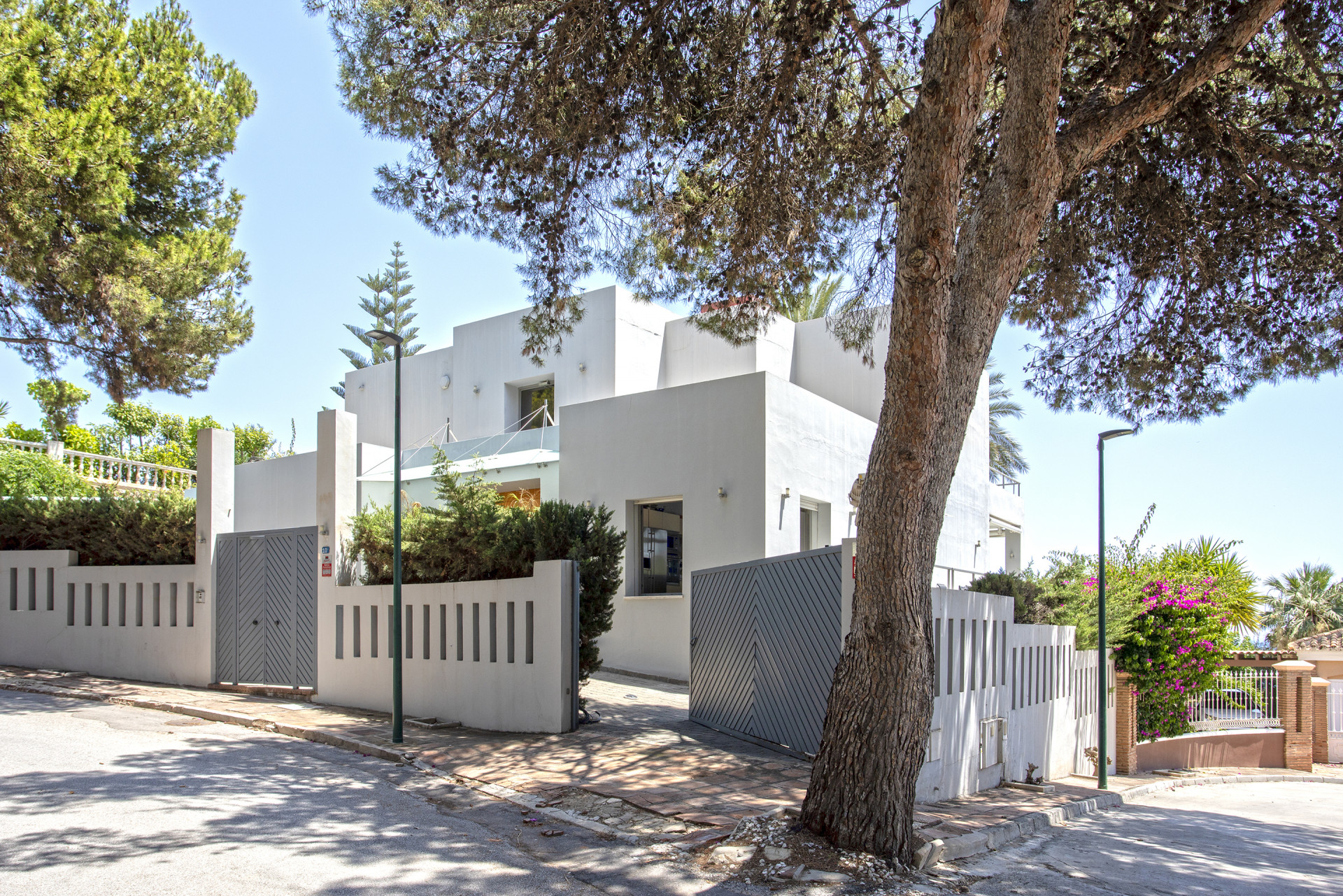 Luxury villa with panoramic sea views in Pinares de San Anton in Malaga