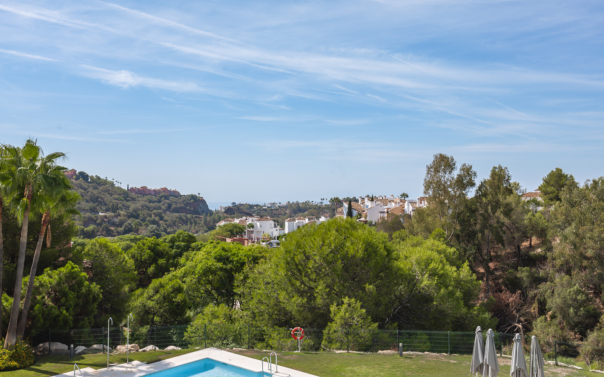 3-bedroom modern apartment with nice views in La Reserva de Alcuzcuz in Benahavis