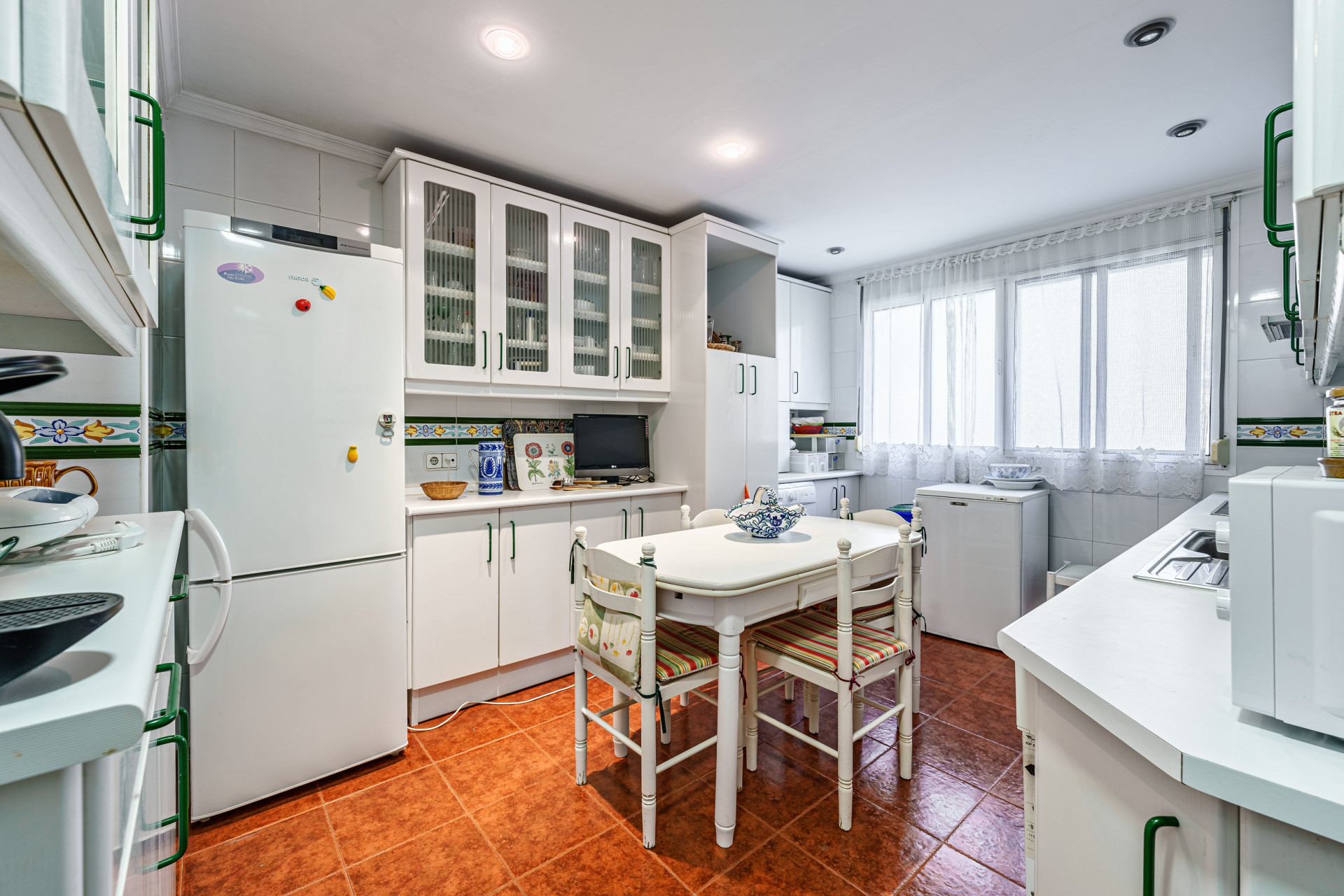 Appartement avec terrasses et belles vues, près du centre historique et de la plage à Conde de Ureña