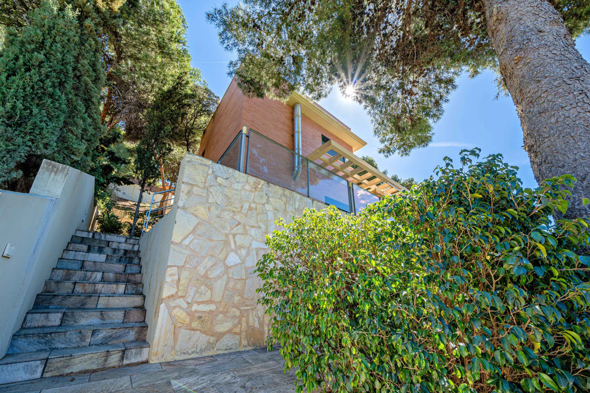 Villa con vistas al mar situada en una tranquila calle sin salida en Málaga Este en Malaga