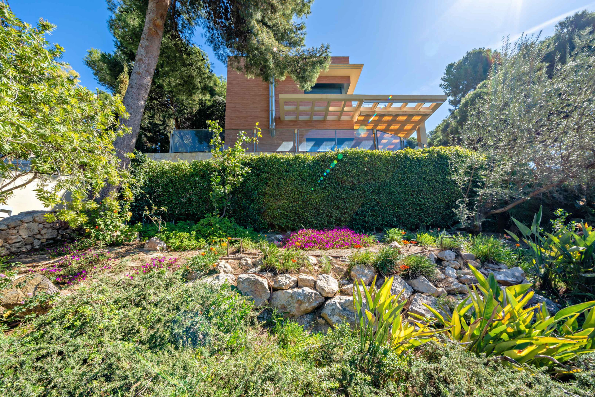 Villa con vistas al mar situada en una tranquila calle sin salida en Málaga Este en Malaga