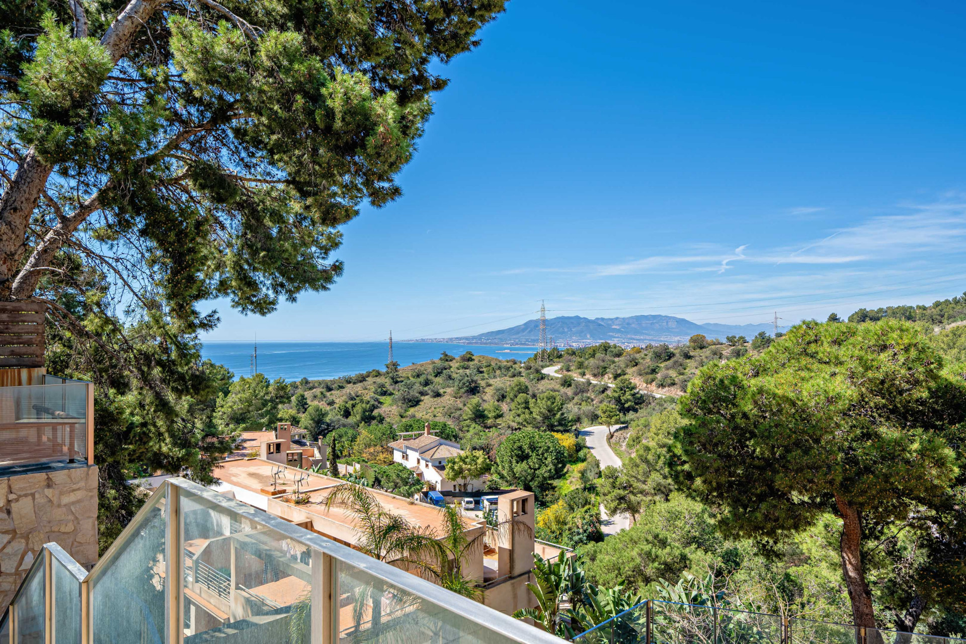 Villa con vistas al mar situada en una tranquila calle sin salida en Málaga Este en Malaga