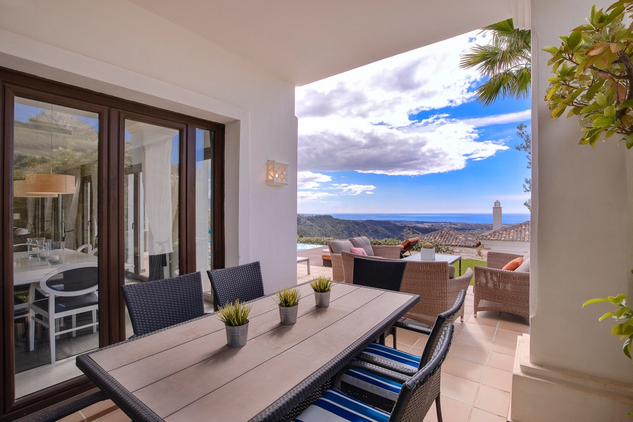 Luxury detached 5 bedroom villa close to Benahavis village. in Benahavis