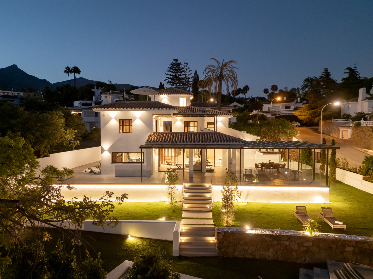 Volledig gerenoveerde villa met vijf slaapkamers in La Merced in Marbella