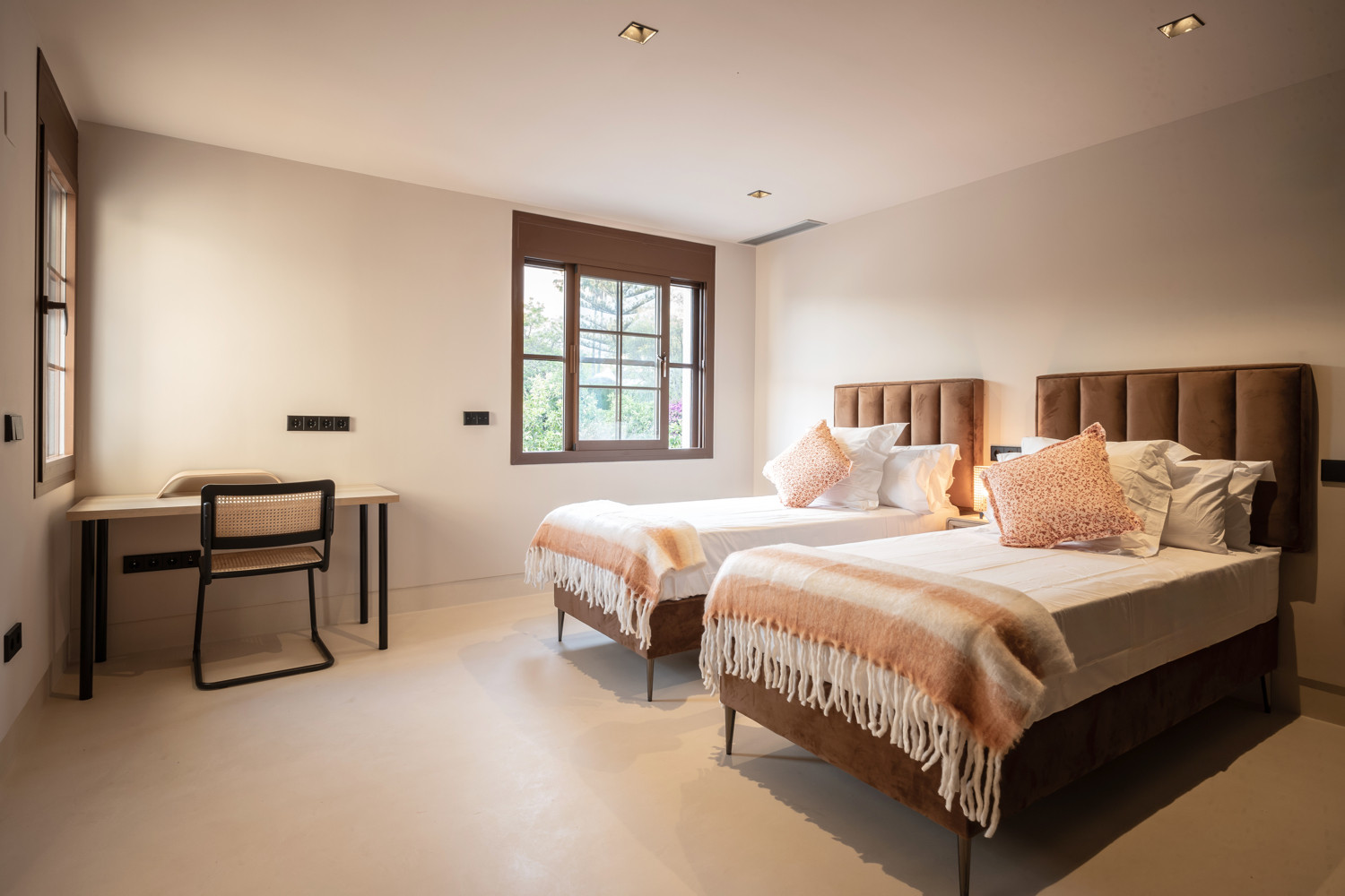 Cinq chambres entièrement rénovées à La Merced à Marbella