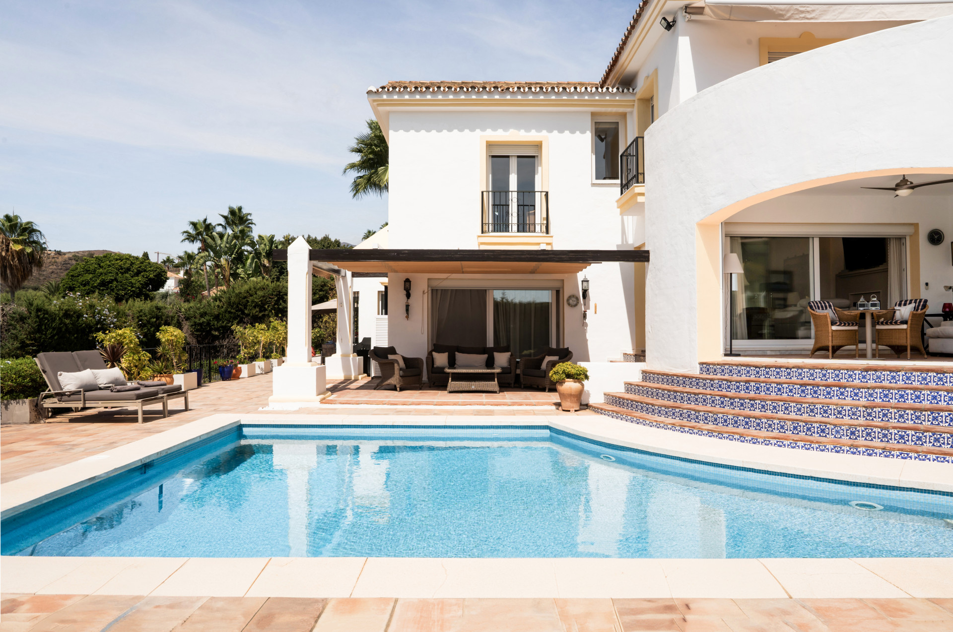 Family Villa in El Paraiso Alto in Benahavis