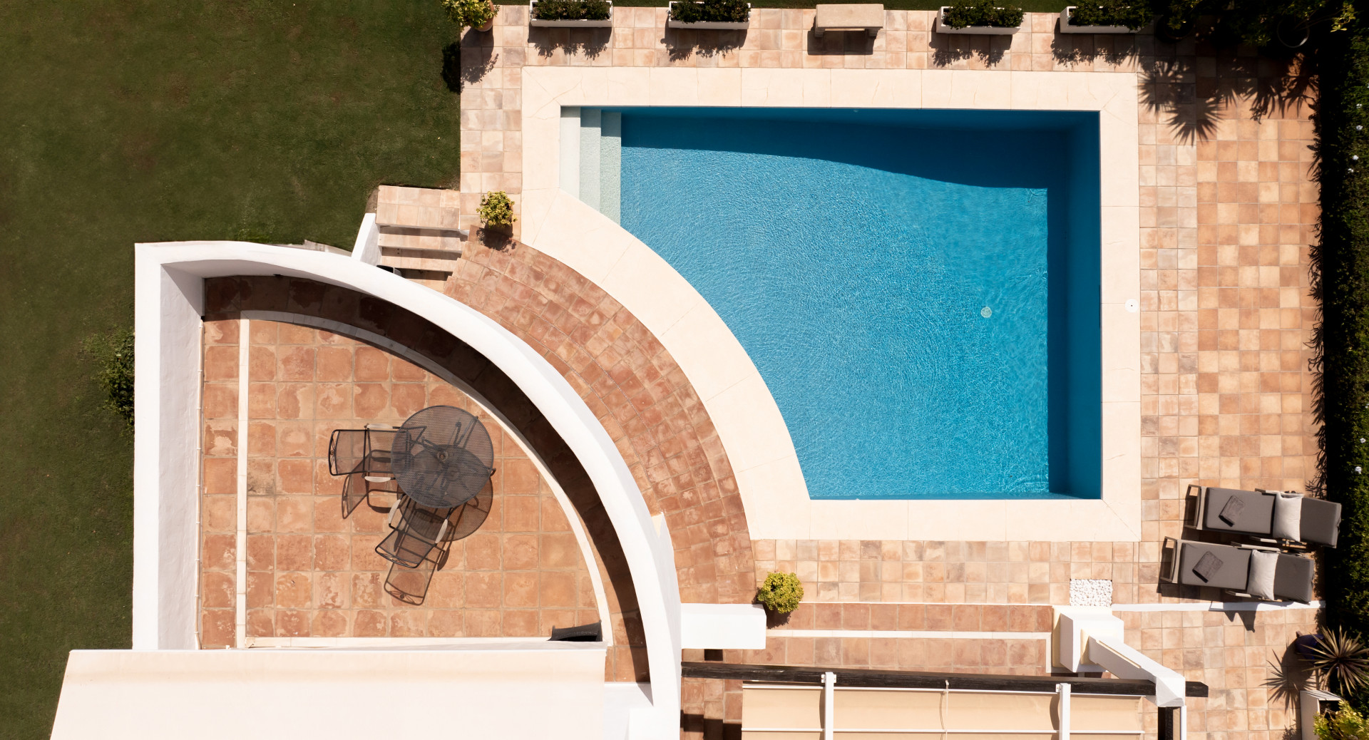 Family Villa in El Paraiso Alto in Benahavis