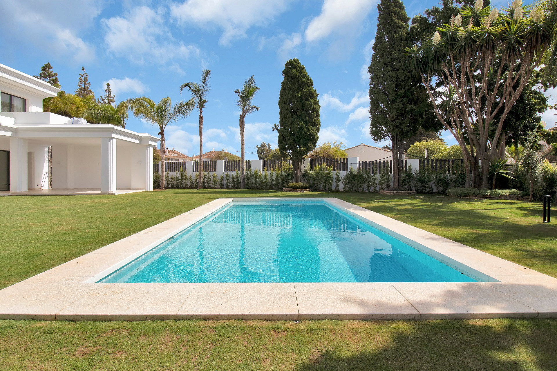 Sophisticated off-plan villa in a residential area on Marbella’s Golden Mile in Marbella Golden Mile