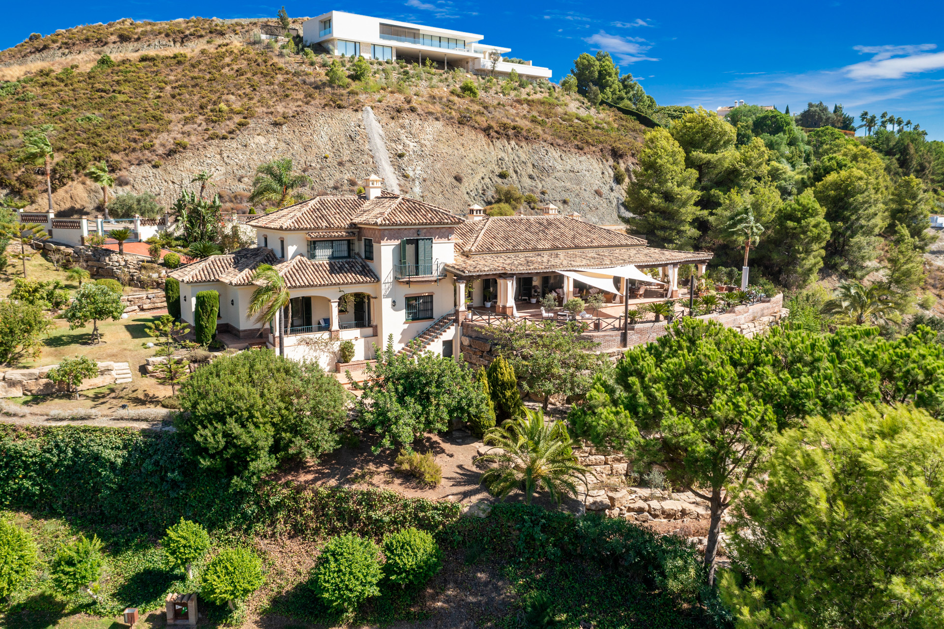 Villa traditionnelle de luxe située dans le Marbella Club Golf Resort à Benahavis