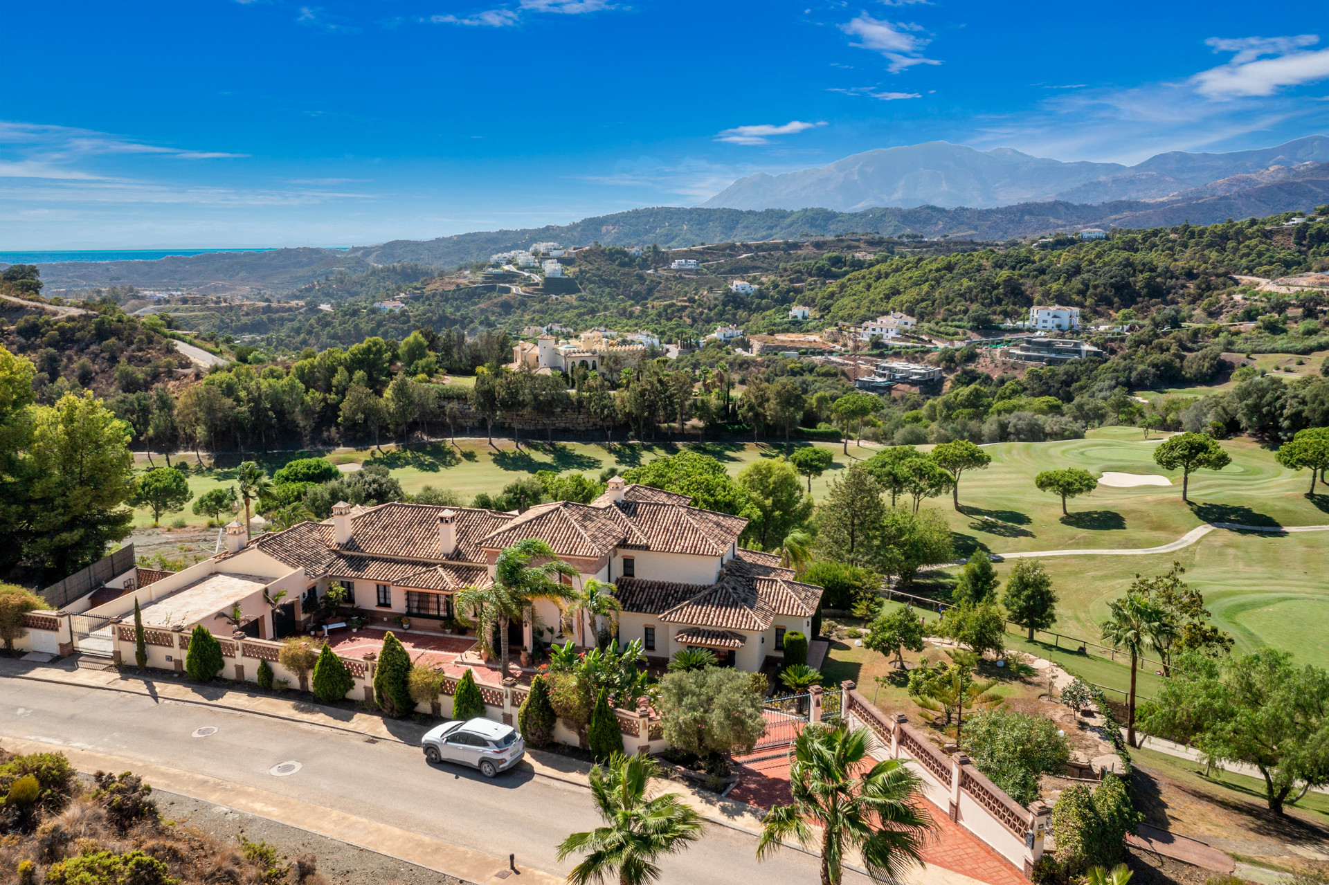 Villa traditionnelle de luxe située dans le Marbella Club Golf Resort à Benahavis