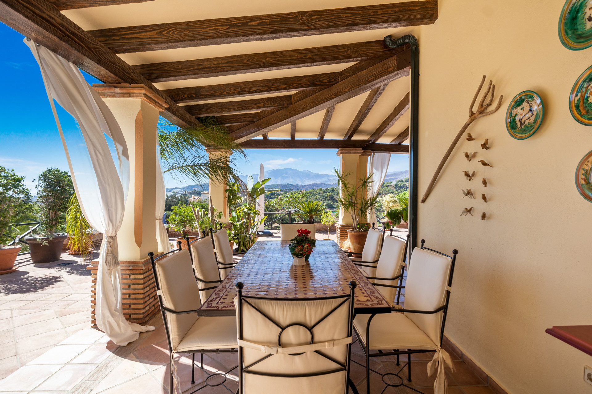 Villa traditionnelle de luxe située dans le Marbella Club Golf Resort à Benahavis