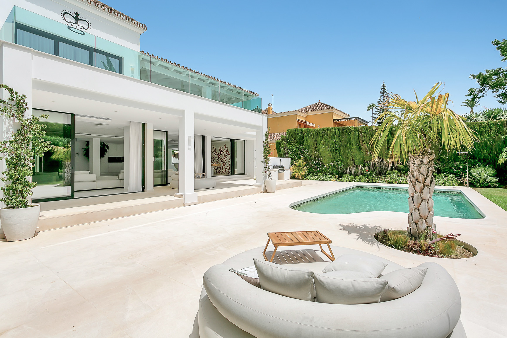 Luxury fully renovated villa in the heart of Nueva Andalucía in Nueva Andalucia