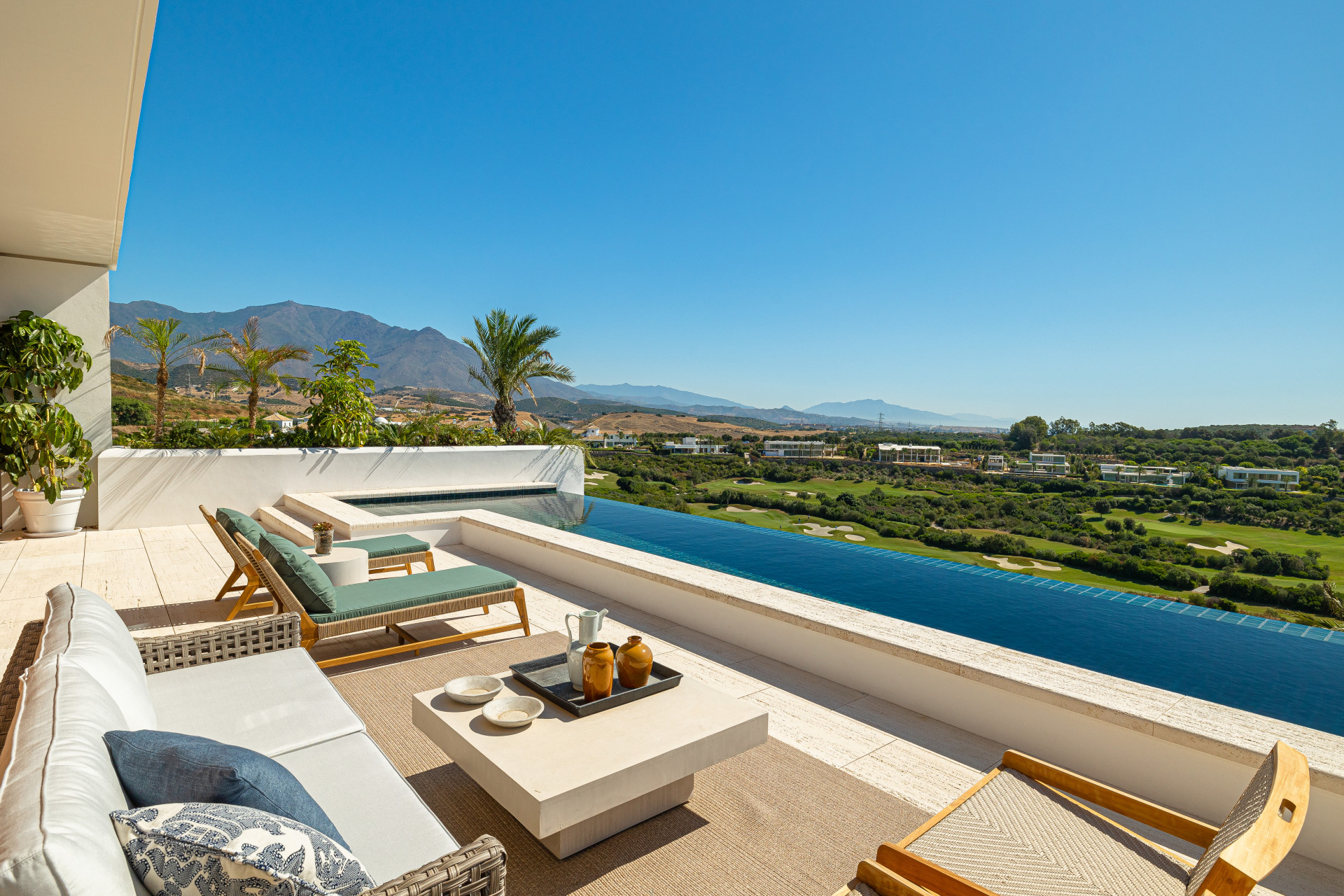 Apartment for sale in <i>Finca Cortesin, </i>Casares