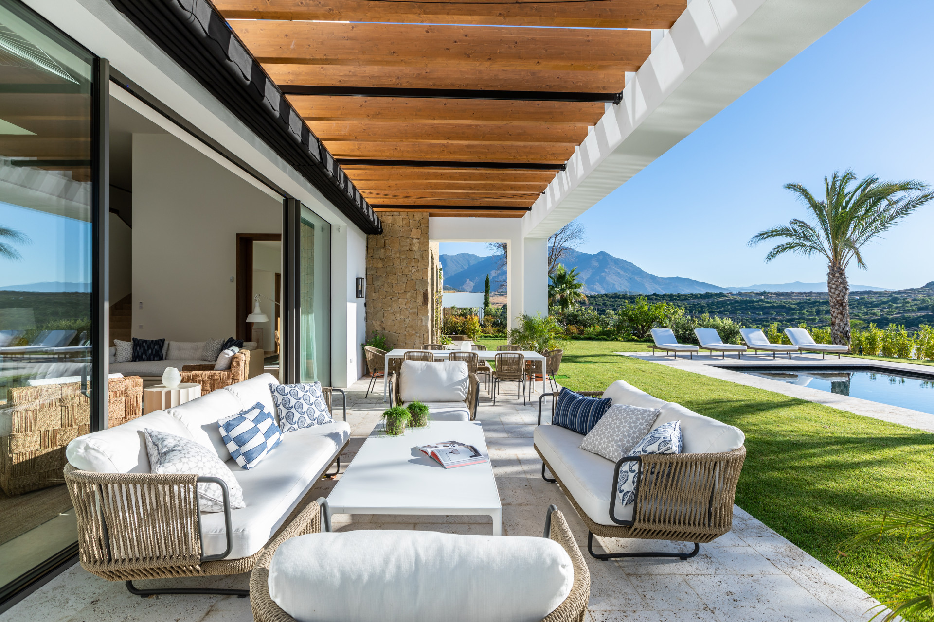 Luxueuze villas in een kleinschalig project binnen in het Finca Cortesin Resort in Casares