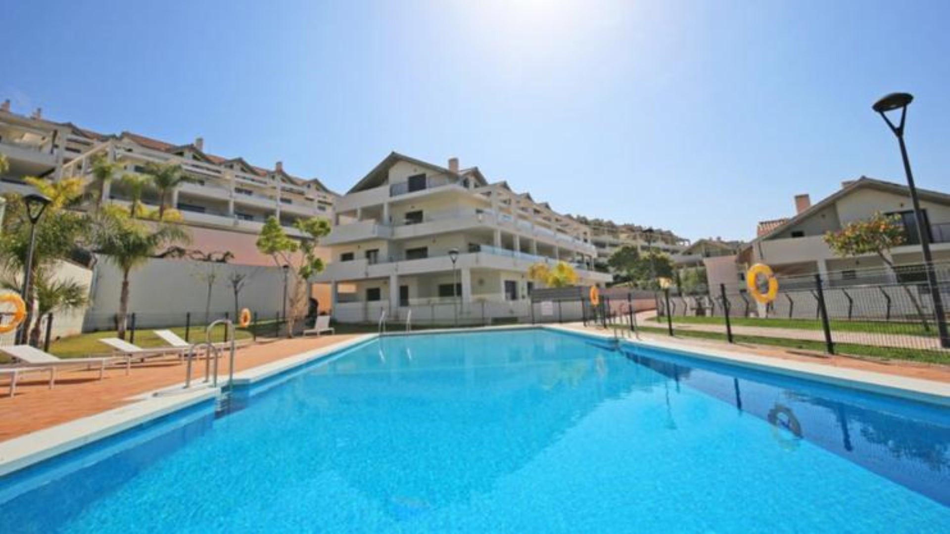 Duplex Penthouse for sale in <i>, </i>Estepona