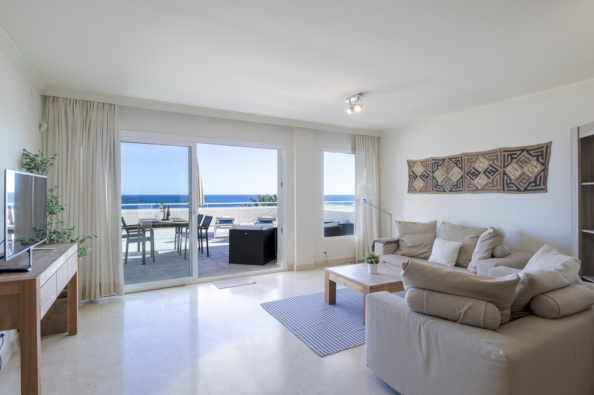 Apartment for sale in <i>Sinfonia del Mar, </i>Estepona