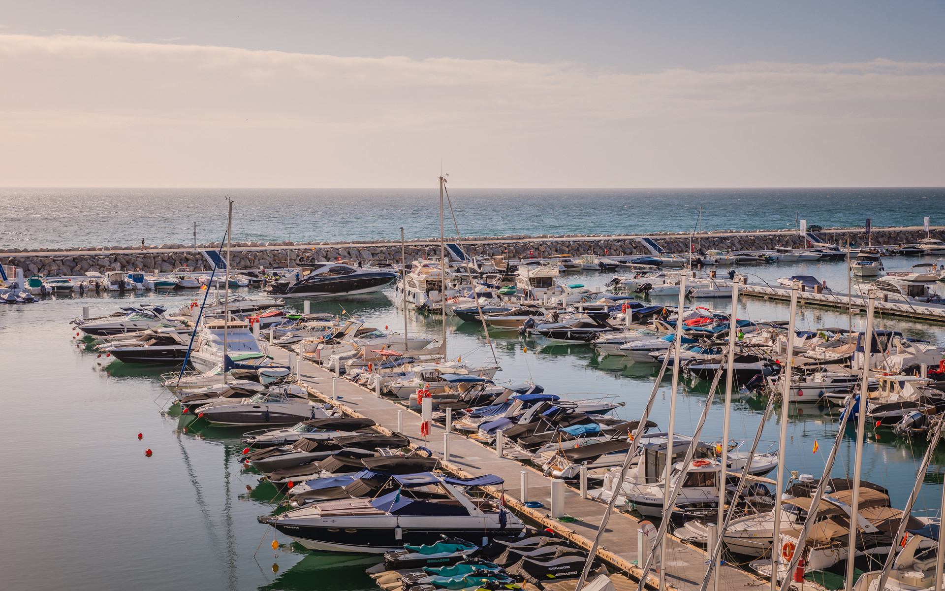 Bright and spacious frontline duplex penthouse with panoramic views over the marina in Marbella