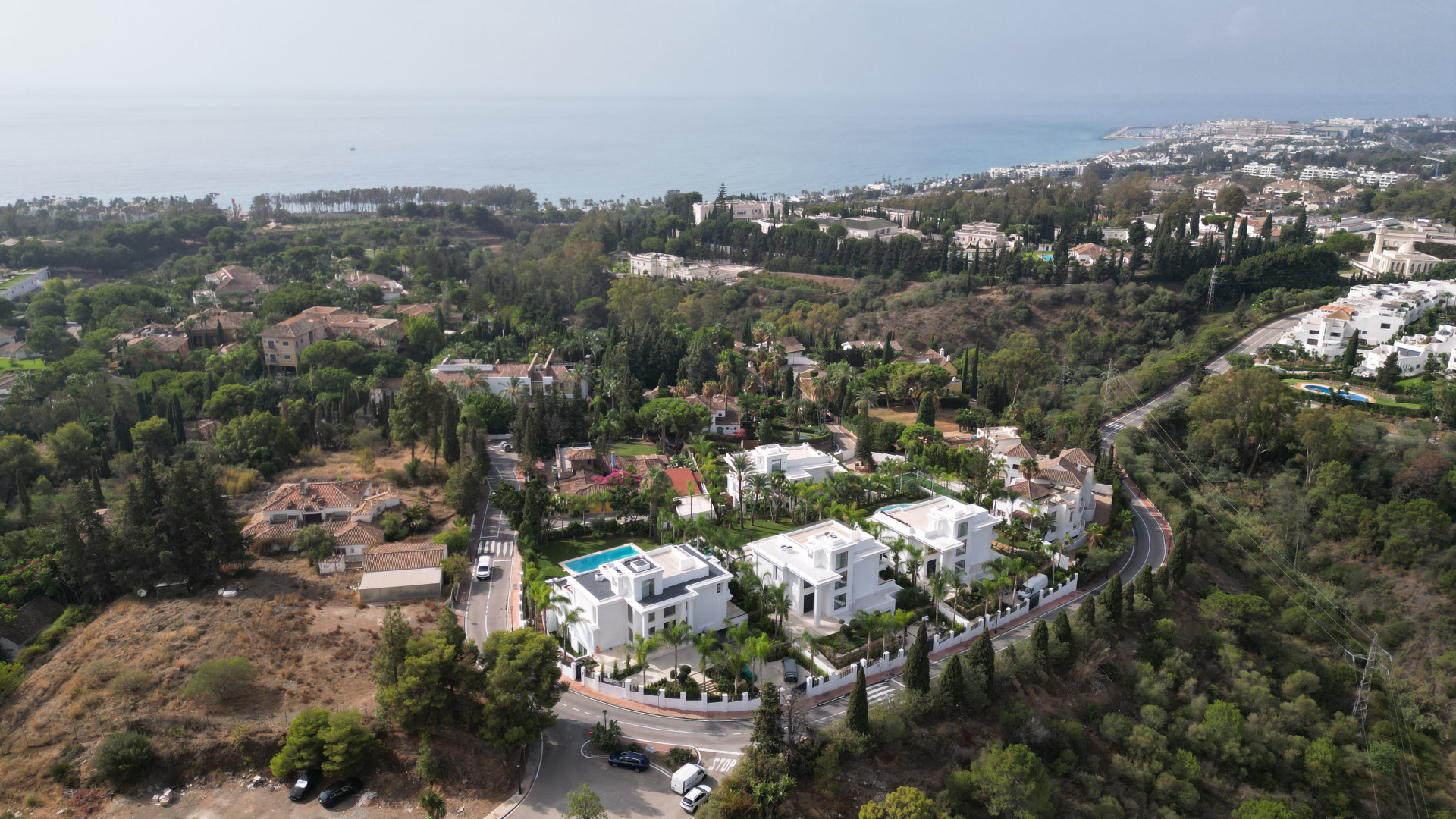 Villa exquise sur plan dans un quartier résidentiel prestigieux à Marbella Golden Mile