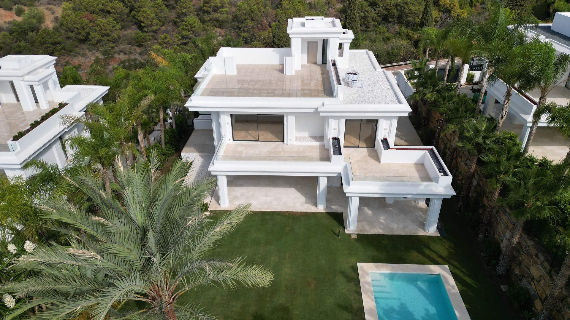 Villa exquise sur plan dans un quartier résidentiel prestigieux à Marbella Golden Mile