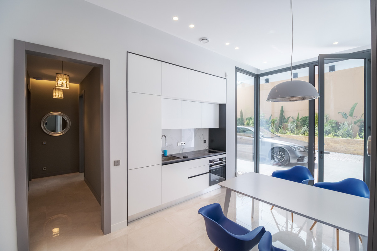 New build villa 12 bedrooms in Benahavis
