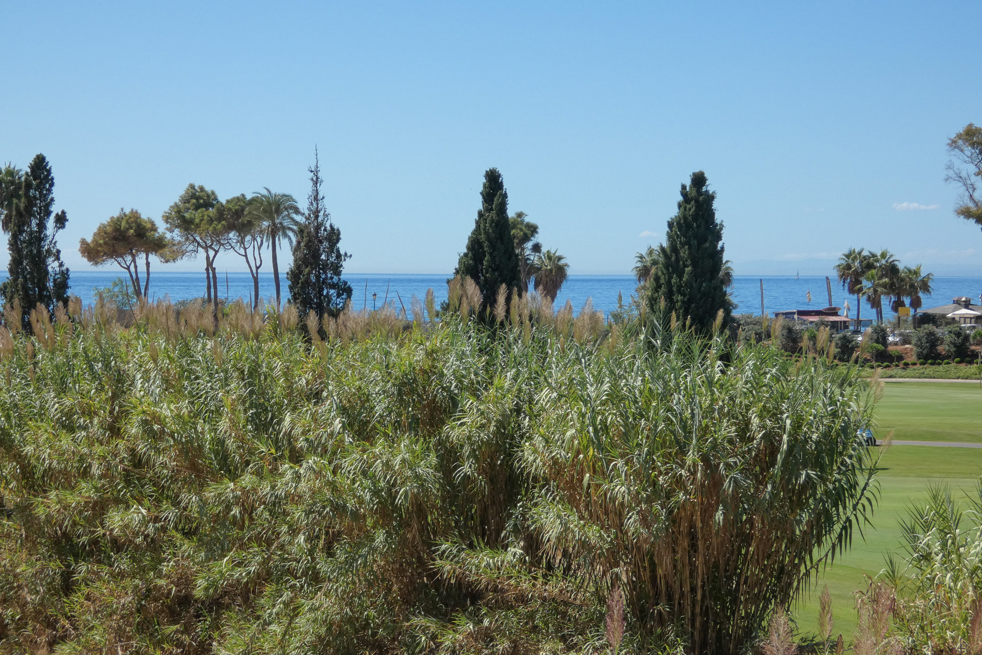 Apartment for sale in <i>Los Monteros Playa, </i>Marbella Este