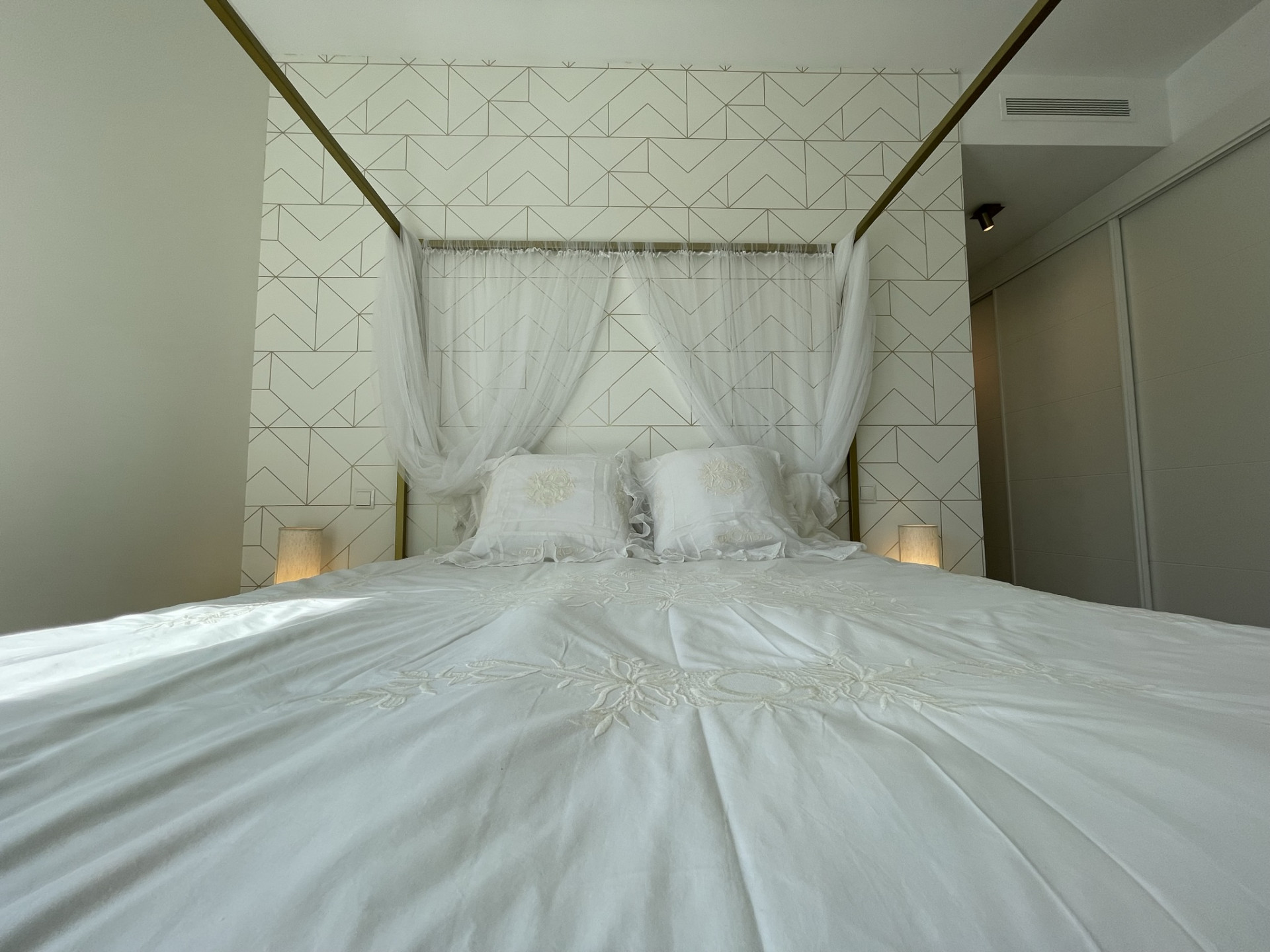 Brand new stylish 3 bedroom apartment in quiet boutique complex Estepona in Estepona