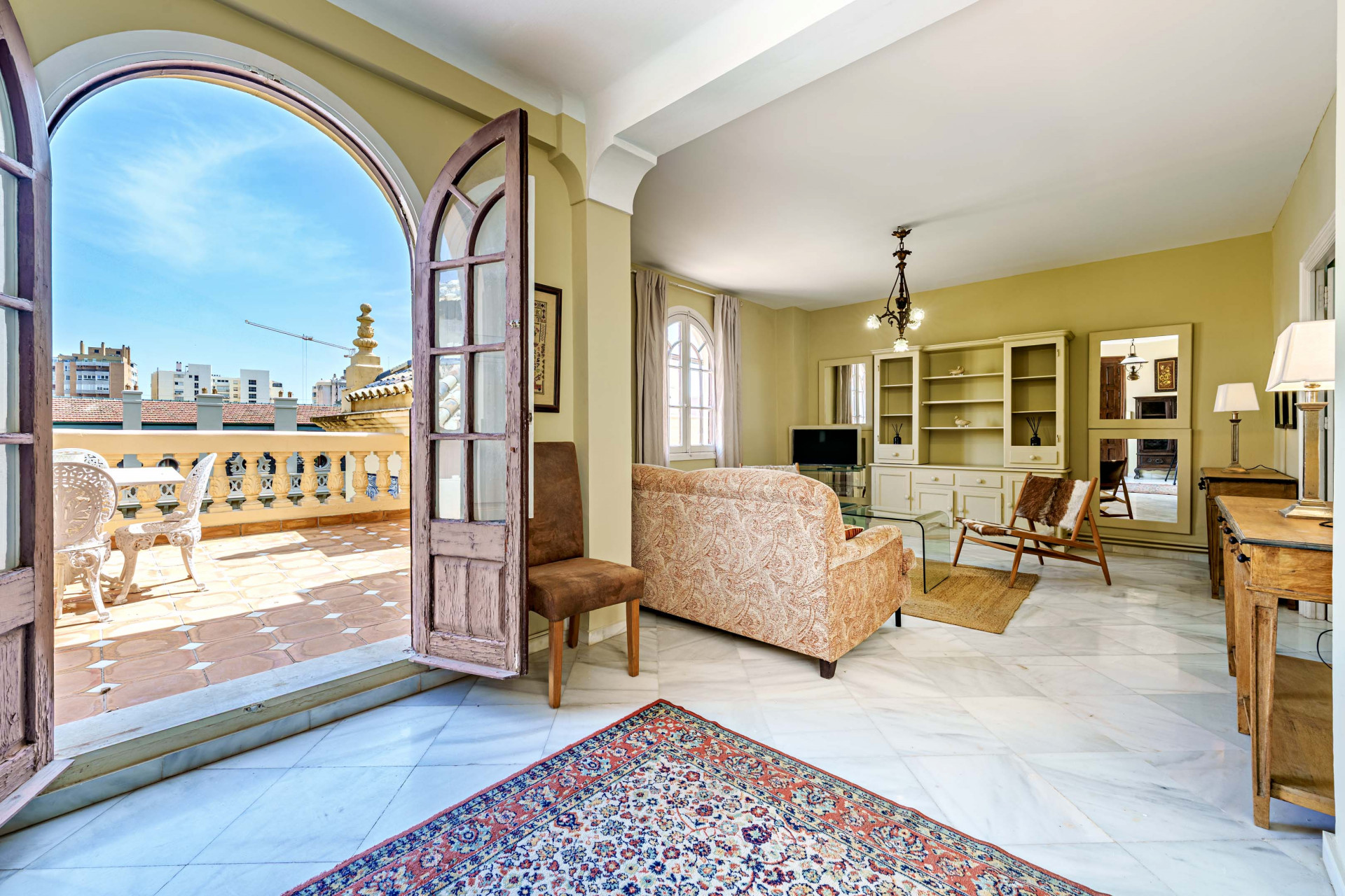 Exclusive penthouse in an iconic building in the centre of Malaga in La Caleta