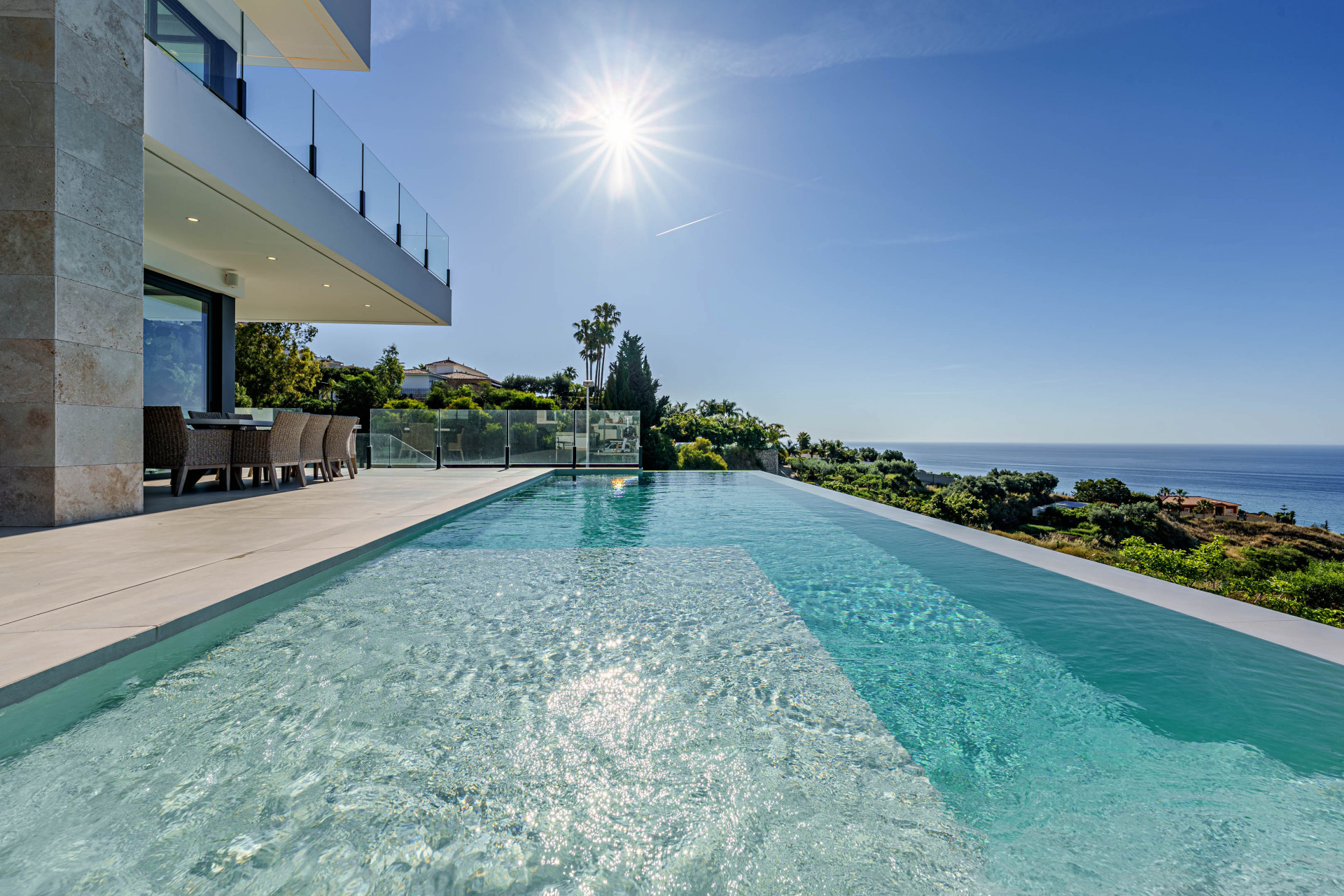 Contemporary villa with sea and mountain views in Benalmadena