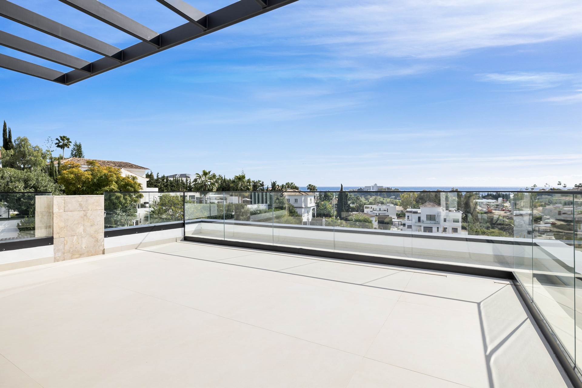 Modern brand-new villa in a quiet residential area next to golf courses in Benahavis