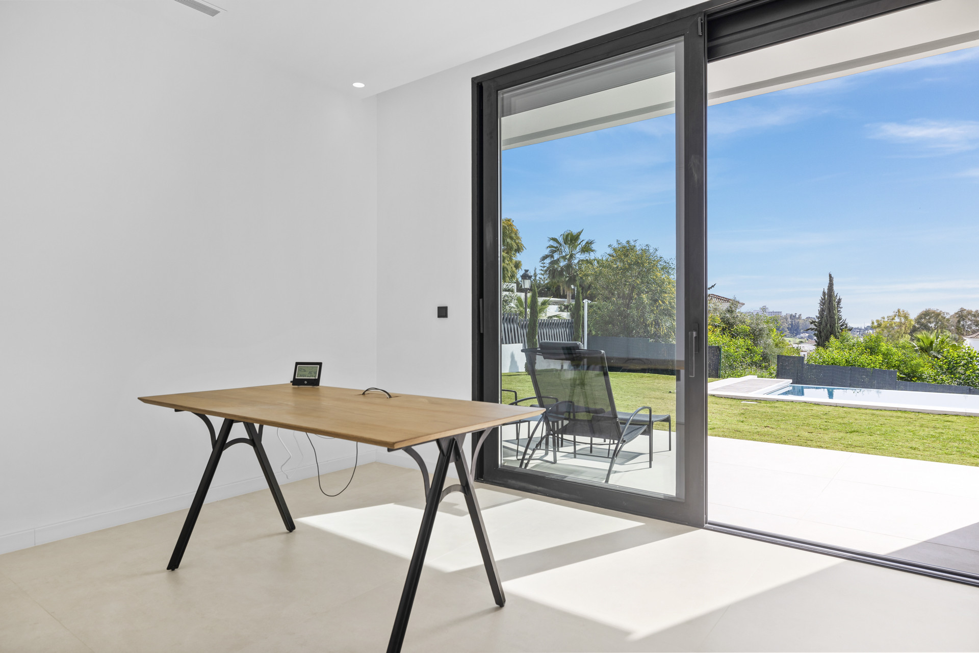 Modern brand-new villa in a quiet residential area next to golf courses in Benahavis