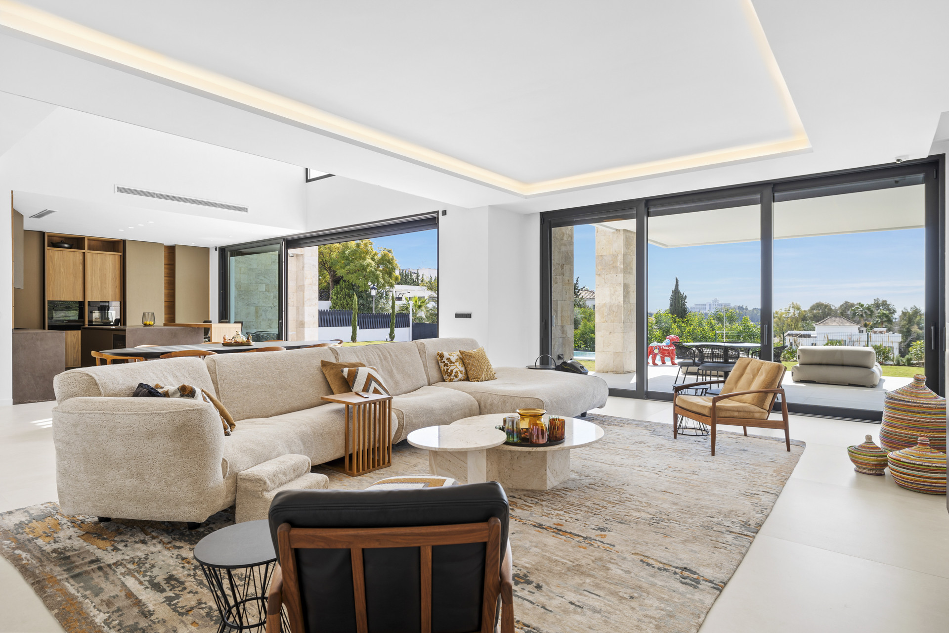Modern brand-new villa in a quiet residential area next to golf courses in Benahavis