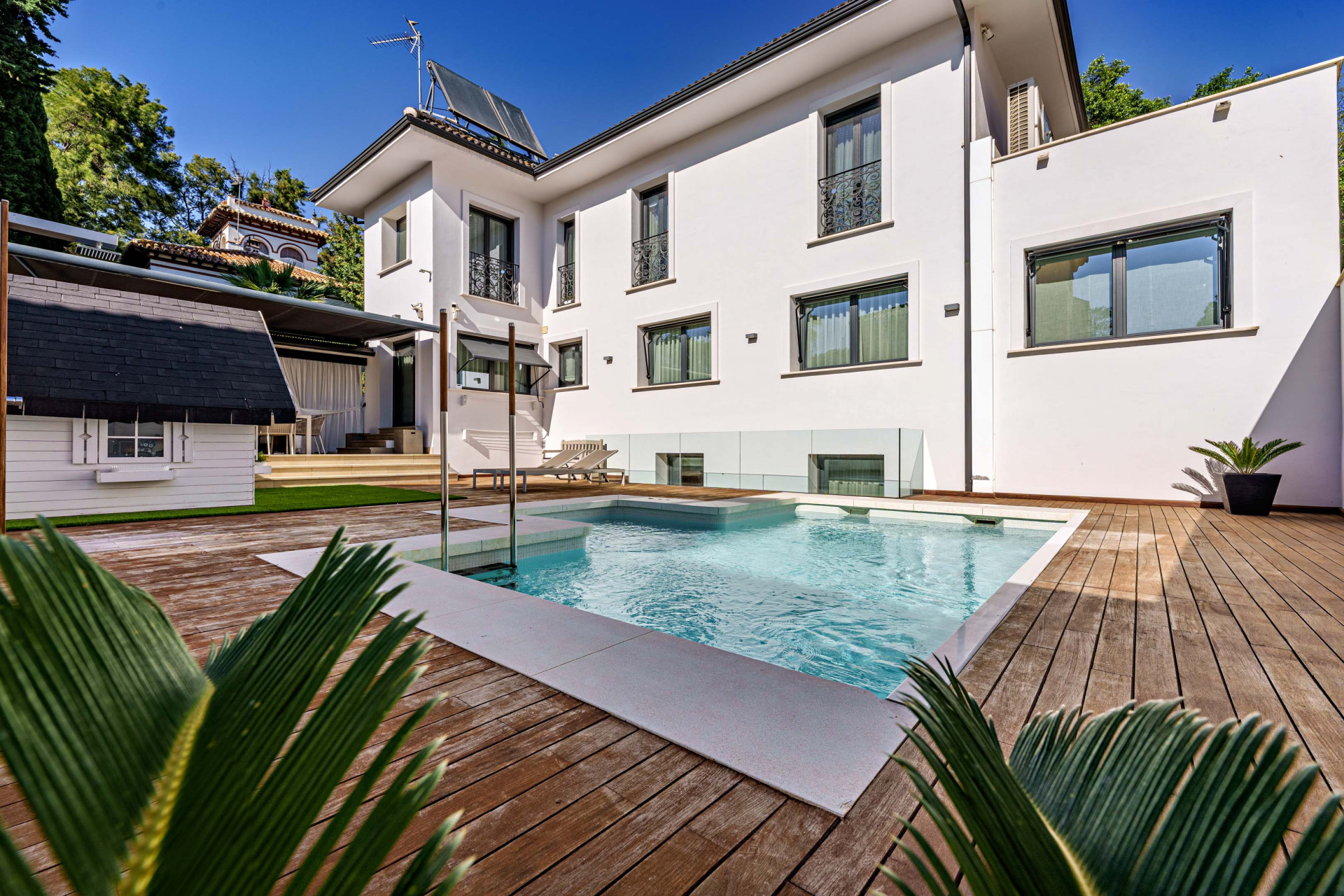 Villa for sale in <i>El Limonar, </i>Malaga - Este