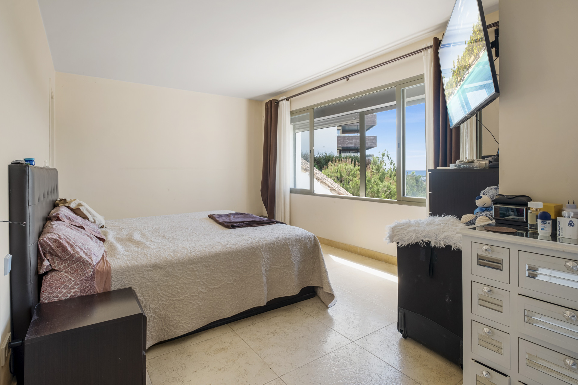 Duplex penthouse with panoramic views in Los Flamingos Golf Resort in Benahavis