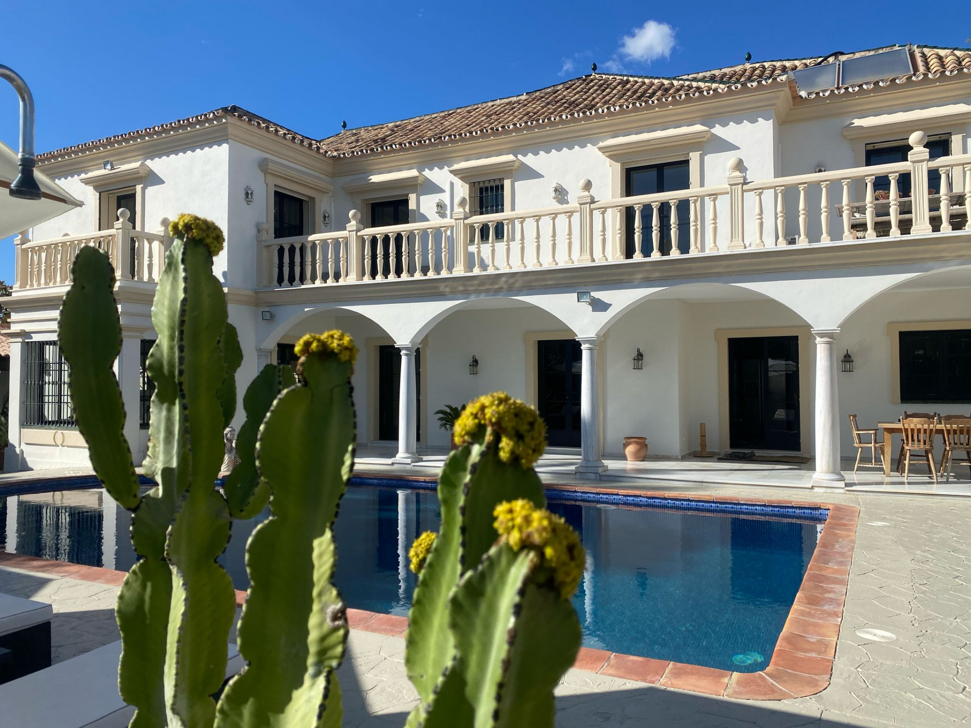 Andalusian style villa, located in the area of Guadalmina Alta. in San Pedro de Alcantara