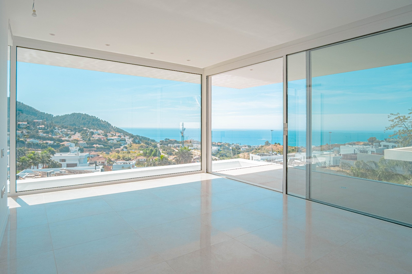 State-of-the-art villa with panoramic views in Mijas