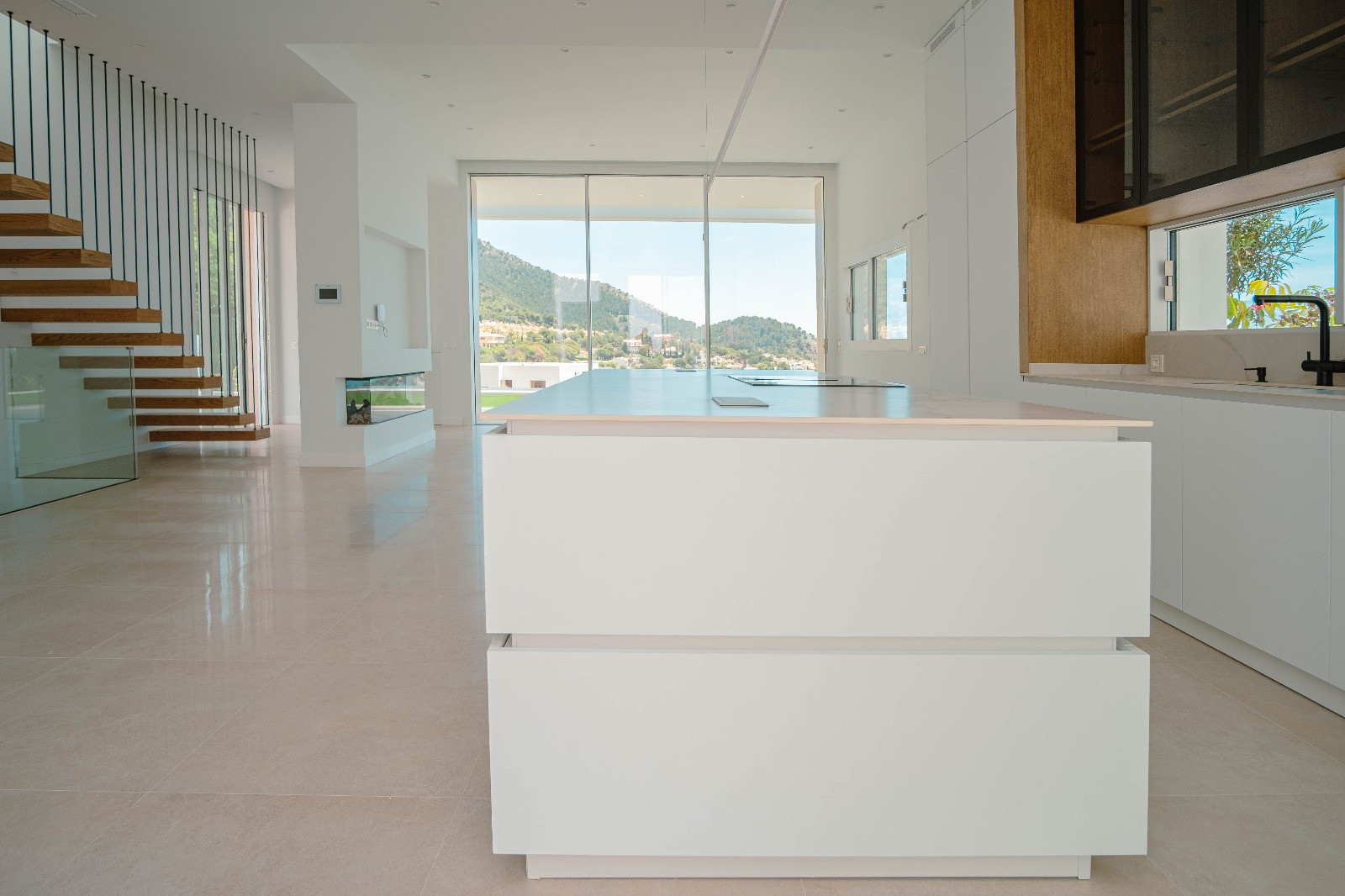 State-of-the-art villa with panoramic views in Mijas