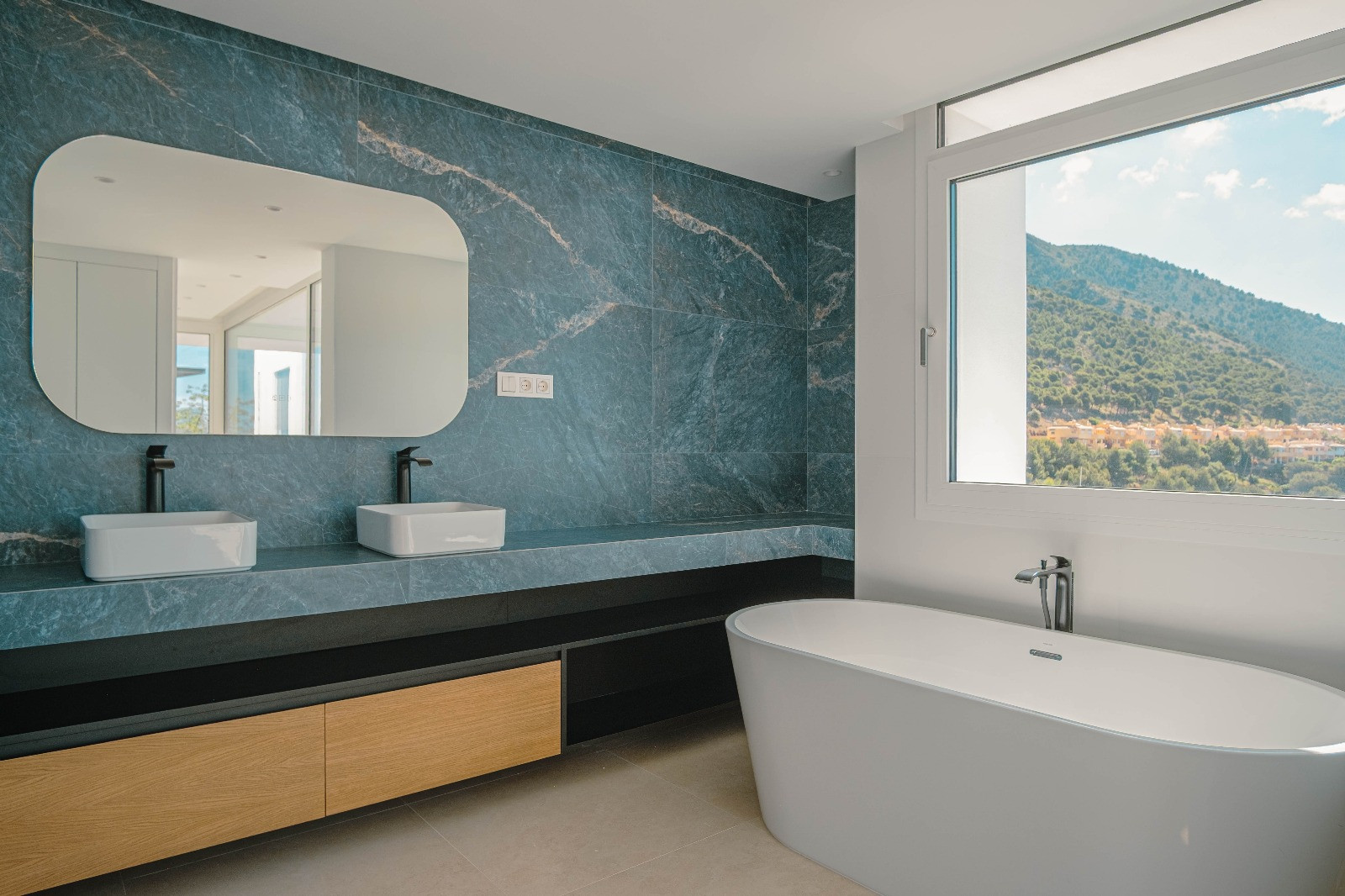 State-of-the-art villa with panoramic views in Mijas