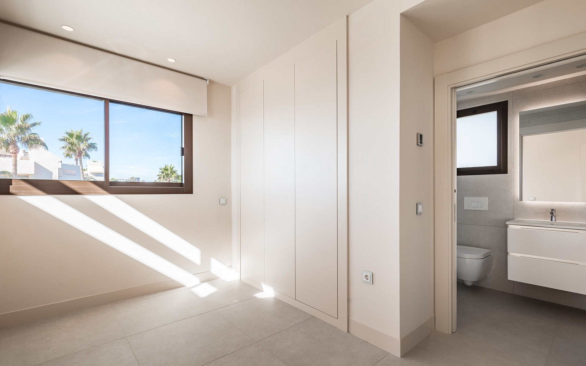 Frontline beach luxury penthouse with panoramic open sea views in Velaya in Estepona