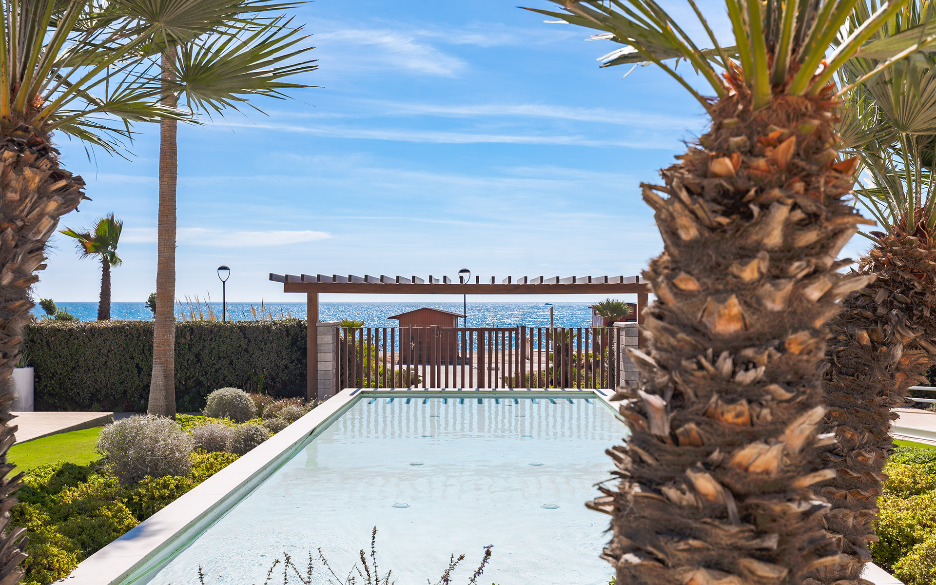 Frontline beach luxury penthouse with panoramic open sea views in Velaya in Estepona