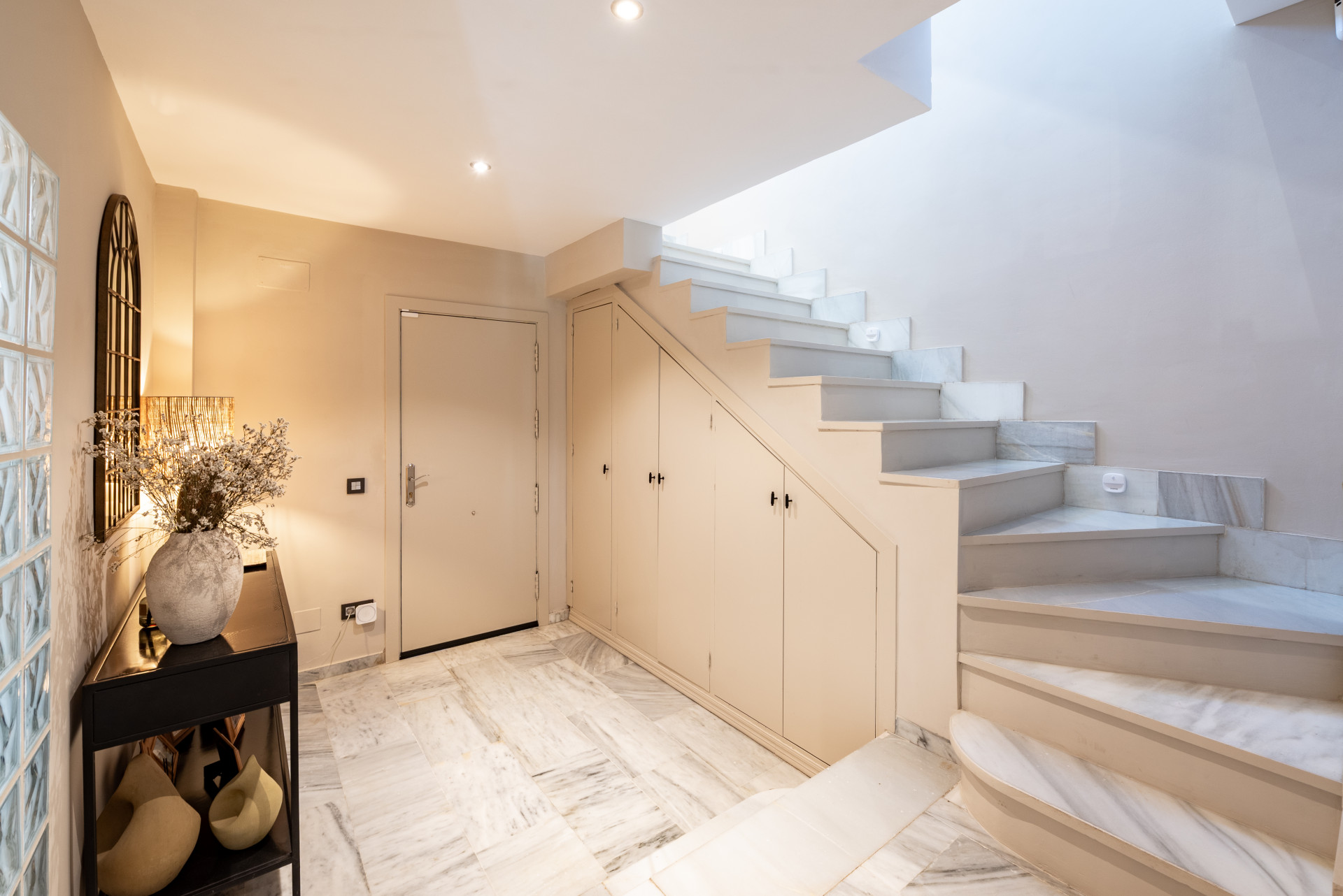 Modern Comfort Near the Coast: Renovated Townhouse in Manilva