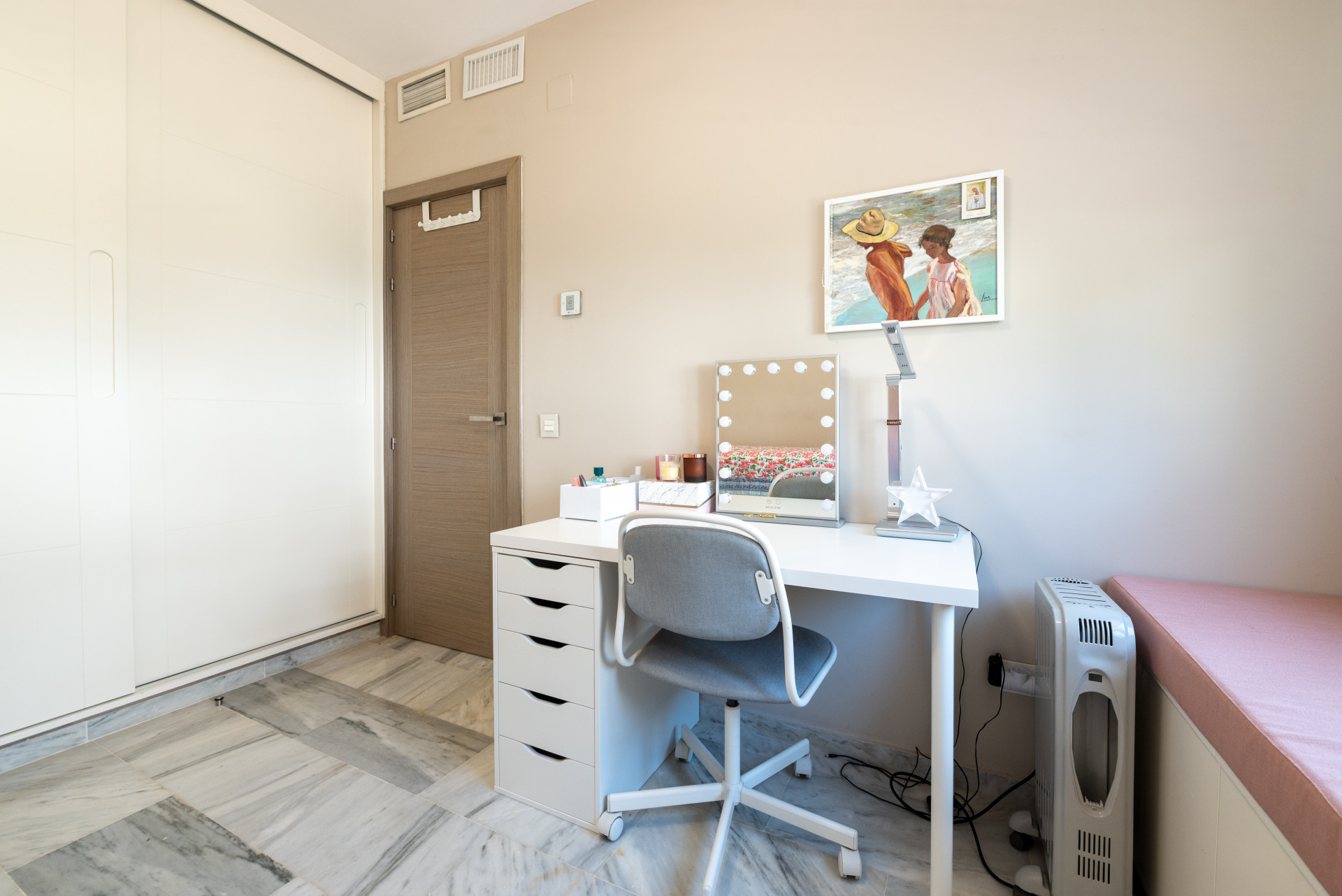 Modern Comfort Near the Coast: Renovated Townhouse in Manilva